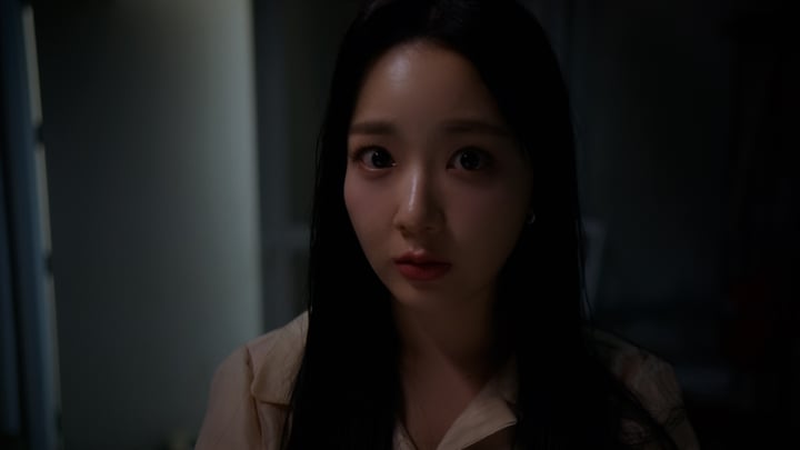 我和美女锁在办公室了 Demo 游戏截图 3